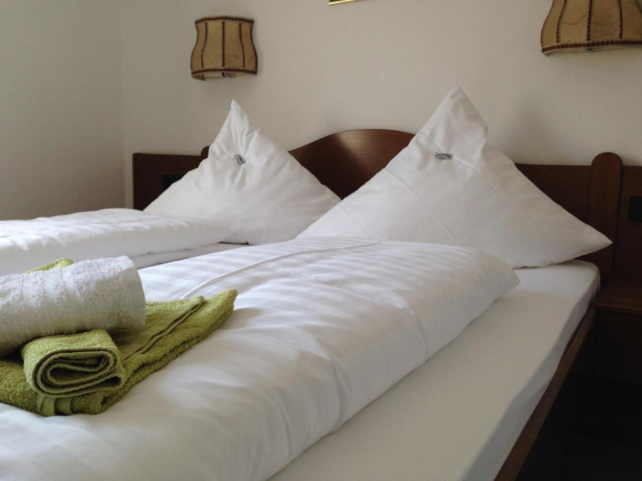 Aparthotel Goldene Rose à Ebersbach an der Fils Extérieur photo