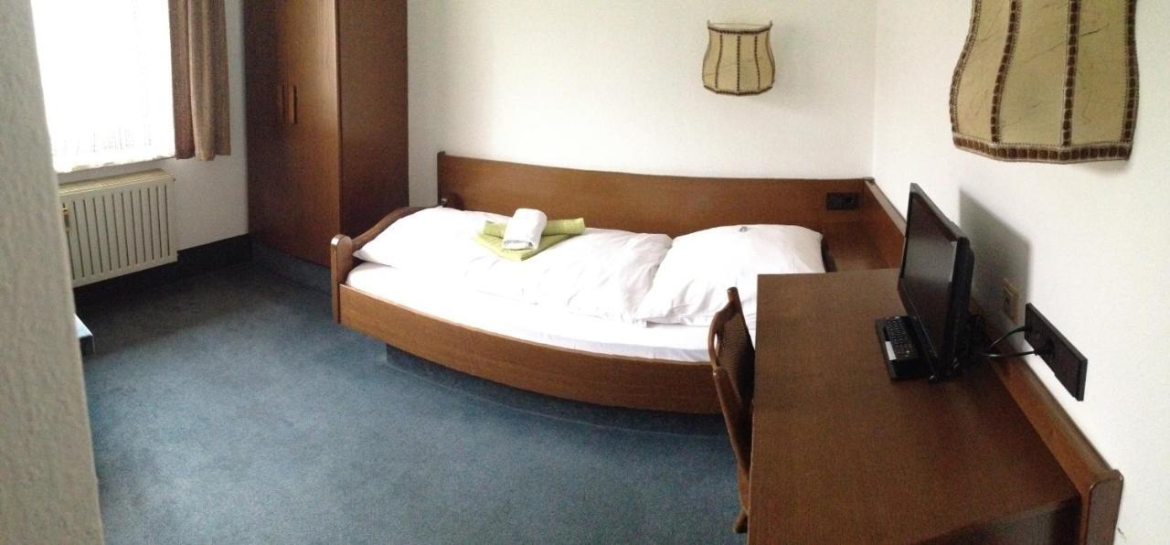 Aparthotel Goldene Rose à Ebersbach an der Fils Extérieur photo
